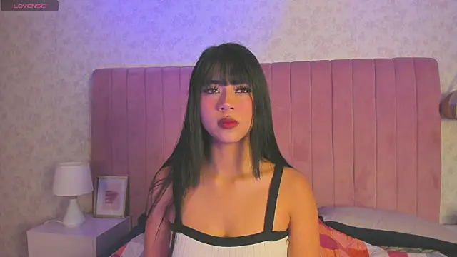 Snapshot of Katiawilson chatting on February 2026 01:18:01 PM Katiawilson online show from February 2026 01:18:01 PM