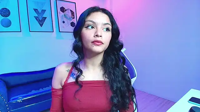 Snapshot of Maddie_T18 chatting on March 2026 11:26:01 AM Maddie T18 online show from March 2026 11:26:01 AM