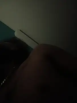 Snapshot of kauzZhomi chatting on February 2026 11:53:02 AM kauzZhomi online show from February 2026 11:53:02 AM