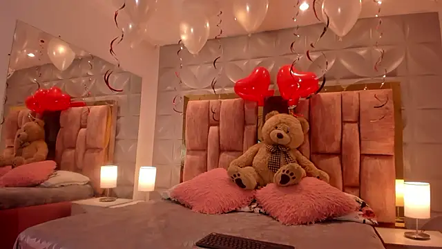 Snapshot of Paris_Velvet chatting on February 2026 10:39:01 PM Paris Velvet online show from February 2026 10:39:01 PM