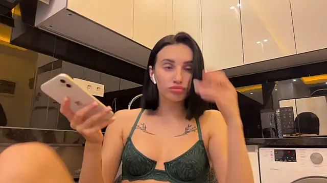 Snapshot of BlackFox_V chatting on February 2026 07:56:02 PM BlackFox V online show from February 2026 07:56:02 PM