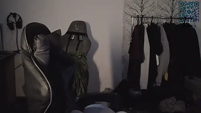 Snapshot of Holy_Kveta chatting on April 2026 02:42:01 AM Holy Kveta online show from April 2026 02:42:01 AM