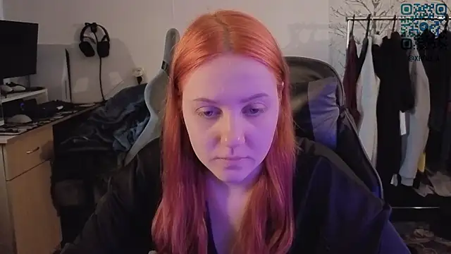 Snapshot of Holy_Kveta chatting on April 2026 02:56:01 AM Holy Kveta online show from April 2026 02:56:01 AM