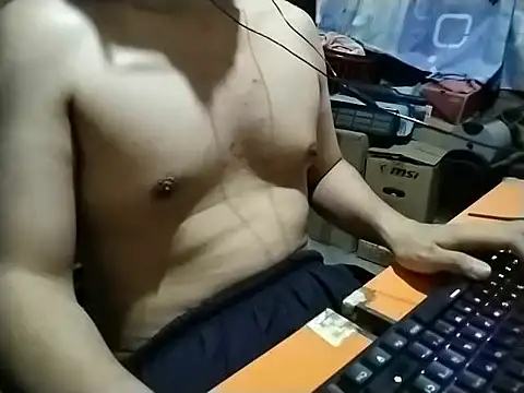 Snapshot of martleandros chatting on February 2026 05:11:01 AM martleandros online show from February 2026 05:11:01 AM