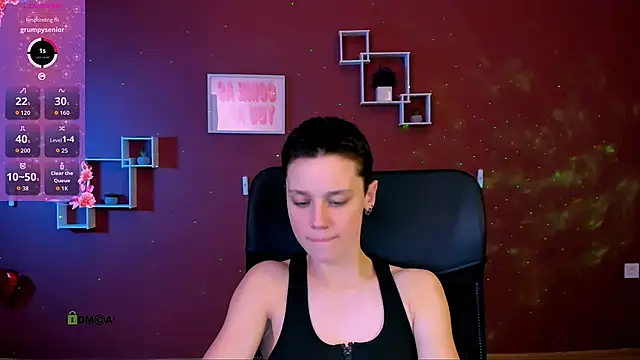 Snapshot of emi_fade chatting on February 2026 03:02:01 PM emi fade online show from February 2026 03:02:01 PM