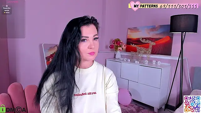 Snapshot of Monika_Martinezz chatting on June 2026 04:09:01 AM Monika Martinezz online show from June 2026 04:09:01 AM