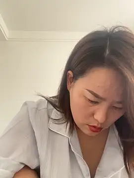 Youyou 12 online show from February 2026 03:48:01 AM