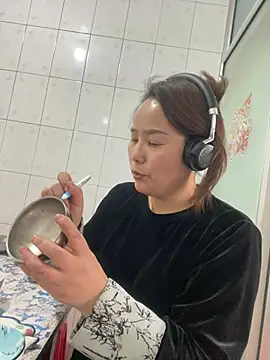 Youyou 12 online show from March 2026 07:48:02 AM