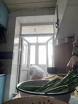 Youyou 12 online show from March 2026 10:59:01 PM