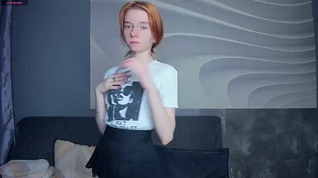 TarynPalek online show from April 2026 07:11:01 AM