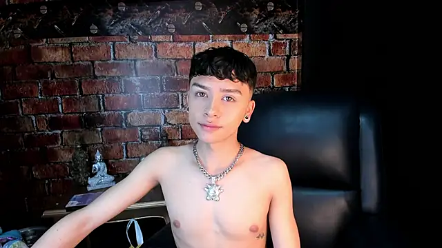 Snapshot of Camilo_X_x chatting on February 2026 12:04:01 PM Camilo X x online show from February 2026 12:04:01 PM