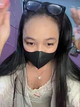 Leeeiuu online show from February 2026 02:05:02 PM