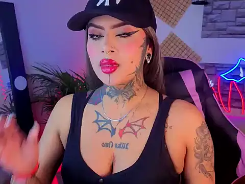 Niki adams001 online show from February 2026 10:13:02 PM