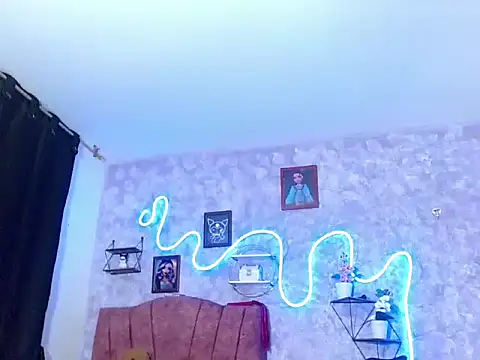 Everlin  Hot  online show from February 2026 10:36:01 AM