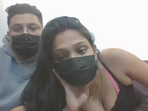 Snapshot of the_open_couple chatting on February 2026 07:20:01 PM the open couple online show from February 2026 07:20:01 PM