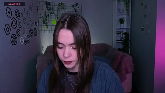 laurenmurrr online show from April 2026 01:19:01 PM