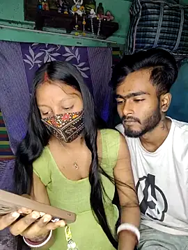 Snapshot of Lovly_Couple_1 chatting on February 2026 10:30:02 AM Lovly Couple 1 online show from February 2026 10:30:02 AM