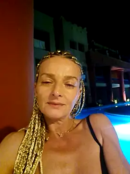 Snapshot of DeliaaSmith chatting on April 2026 06:08:02 PM DeliaaSmith online show from April 2026 06:08:02 PM