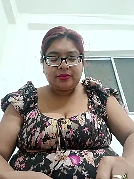 Elie Hallway online show from February 2026 08:02:01 PM