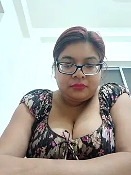 Elie Hallway online show from February 2026 06:50:01 PM