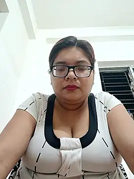 Snapshot of Elie_Hallway chatting on May 2026 05:32:01 PM Elie Hallway online show from May 2026 05:32:01 PM