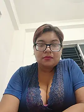 Snapshot of Elie_Hallway chatting on May 2026 06:48:02 PM Elie Hallway online show from May 2026 06:48:02 PM