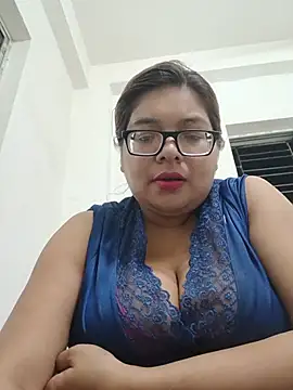 Snapshot of Elie_Hallway chatting on May 2026 05:45:02 PM Elie Hallway online show from May 2026 05:45:02 PM
