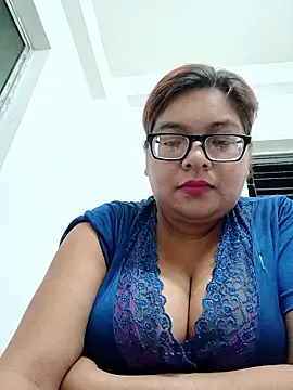 Snapshot of Elie_Hallway chatting on May 2026 06:47:02 PM Elie Hallway online show from May 2026 06:47:02 PM