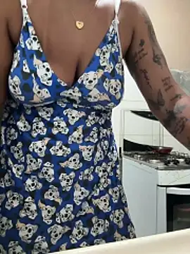 Manu Manu05 online show from April 2026 02:33:01 AM