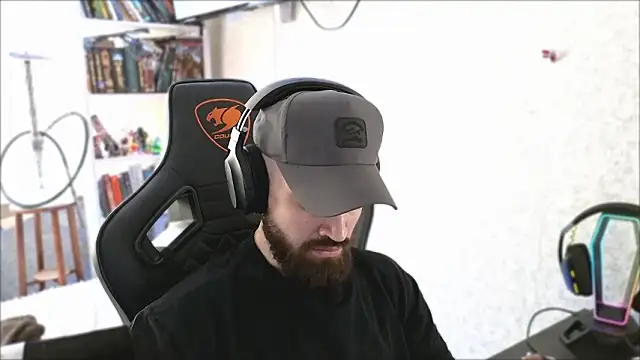 Snapshot of _Mostly_ chatting on March 2026 11:37:01 AM Mostly online show from March 2026 11:37:01 AM