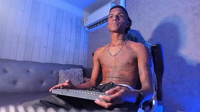 jean steevin online show from February 2026 08:24:02 PM