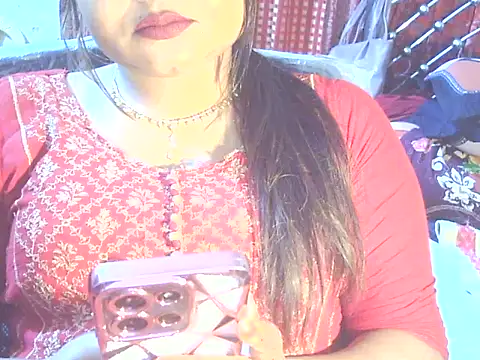 Snapshot of Nusrat_Faria chatting on March 2026 05:45:01 PM Nusrat Faria online show from March 2026 05:45:01 PM