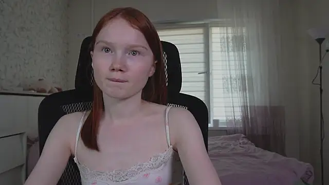 Snapshot of Nellie_baby chatting on May 2026 11:16:02 AM Nellie baby online show from May 2026 11:16:02 AM