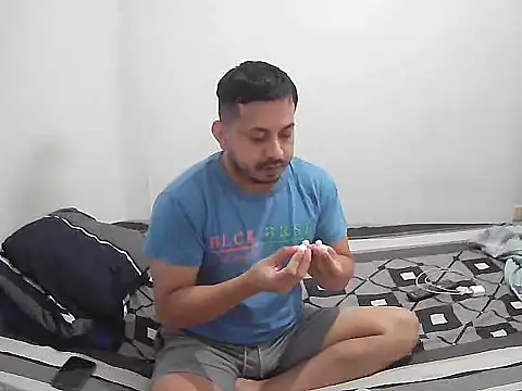 Snapshot of JonatanBail chatting on February 2026 09:56:01 AM JonatanBail online show from February 2026 09:56:01 AM