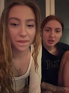 Snapshot of romyxxs chatting on February 2026 07:08:02 PM romyxxs online show from February 2026 07:08:02 PM