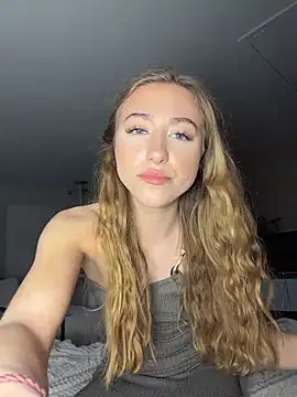 romyxxs online show from April 2026 06:19:02 PM