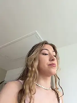 romyxxs online show from May 2026 10:22:01 AM