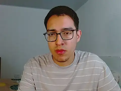 Snapshot of NickFin chatting on April 2026 03:31:02 AM NickFin online show from April 2026 03:31:02 AM
