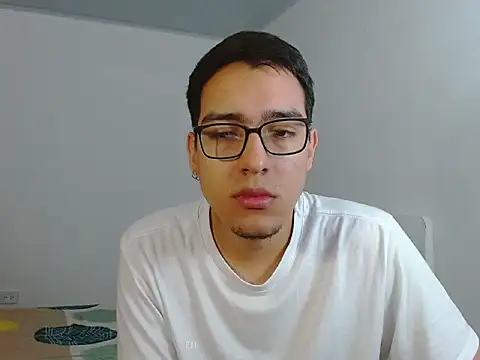 Snapshot of NickFin chatting on April 2026 02:26:01 PM NickFin online show from April 2026 02:26:01 PM