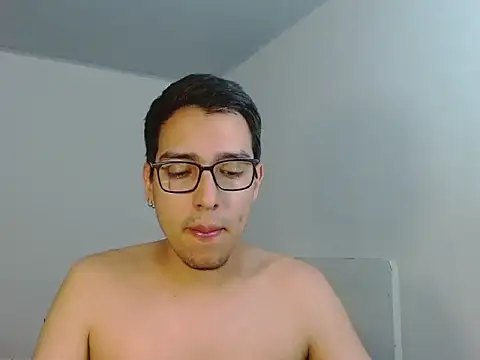 Snapshot of NickFin chatting on May 2026 03:03:02 AM NickFin online show from May 2026 03:03:02 AM