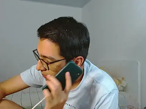 Snapshot of NickFin chatting on May 2026 10:49:02 PM NickFin online show from May 2026 10:49:02 PM