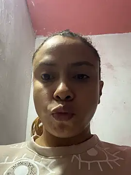 Snapshot of Samantha_rousse28 chatting on February 2026 10:33:02 AM Samantha rousse28 online show from February 2026 10:33:02 AM