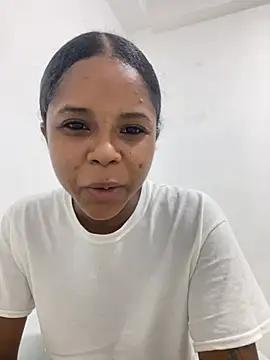 LIA PARKERR online show from April 2026 04:16:01 AM