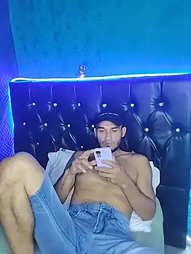 junior men22 online show from February 2026 01:52:02 PM