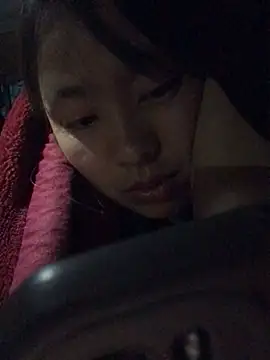 Snapshot of honeyyy110 chatting on February 2026 11:19:01 PM honeyyy110 online show from February 2026 11:19:01 PM