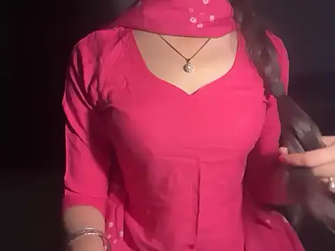 Snapshot of Simran_kaurr chatting on April 2026 06:52:01 AM Simran kaurr online show from April 2026 06:52:01 AM