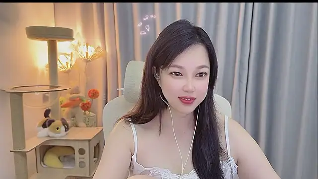 Yumi yuni online show from June 2026 01:17:02 PM
