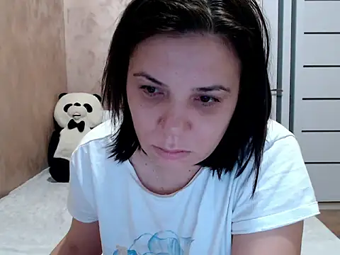 Snapshot of LorraGrey chatting on February 2026 03:43:01 AM LorraGrey online show from February 2026 03:43:01 AM