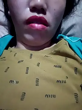 hot-luna- online show from February 2026 09:49:01 PM