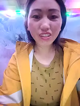 hot-luna- online show from March 2026 09:18:01 PM